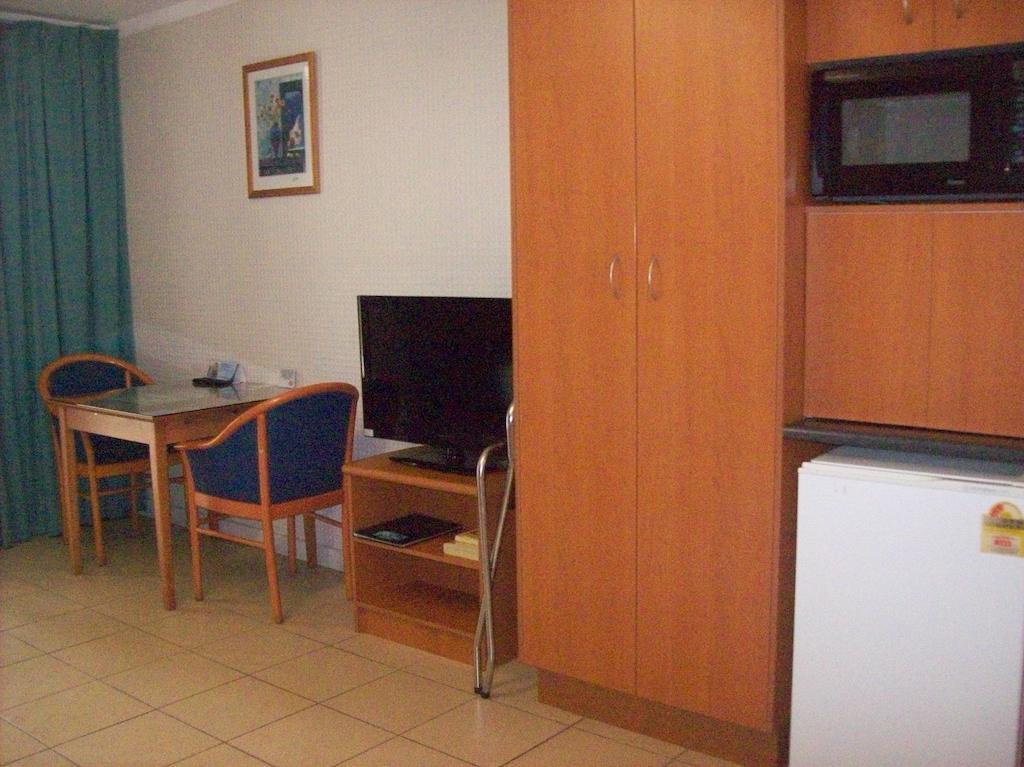 South Gladstone Motel Стая снимка